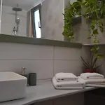 דירה Loupino Family House