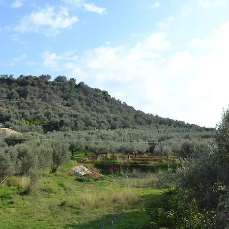 Loupino Family House Daire *