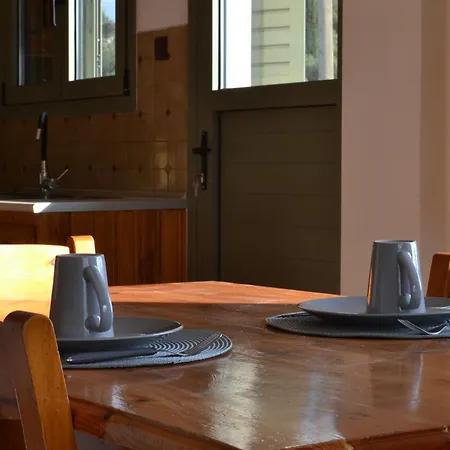 Loupino Family House شقة